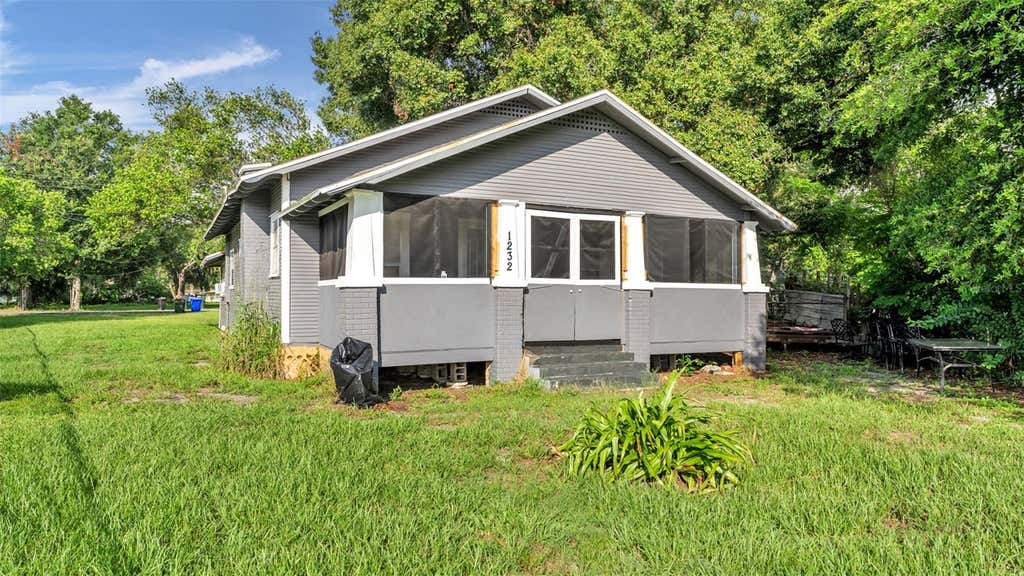 Photo of 1232 Wright Drive, Lakeland, FL 33805 (MLS # L4963832)