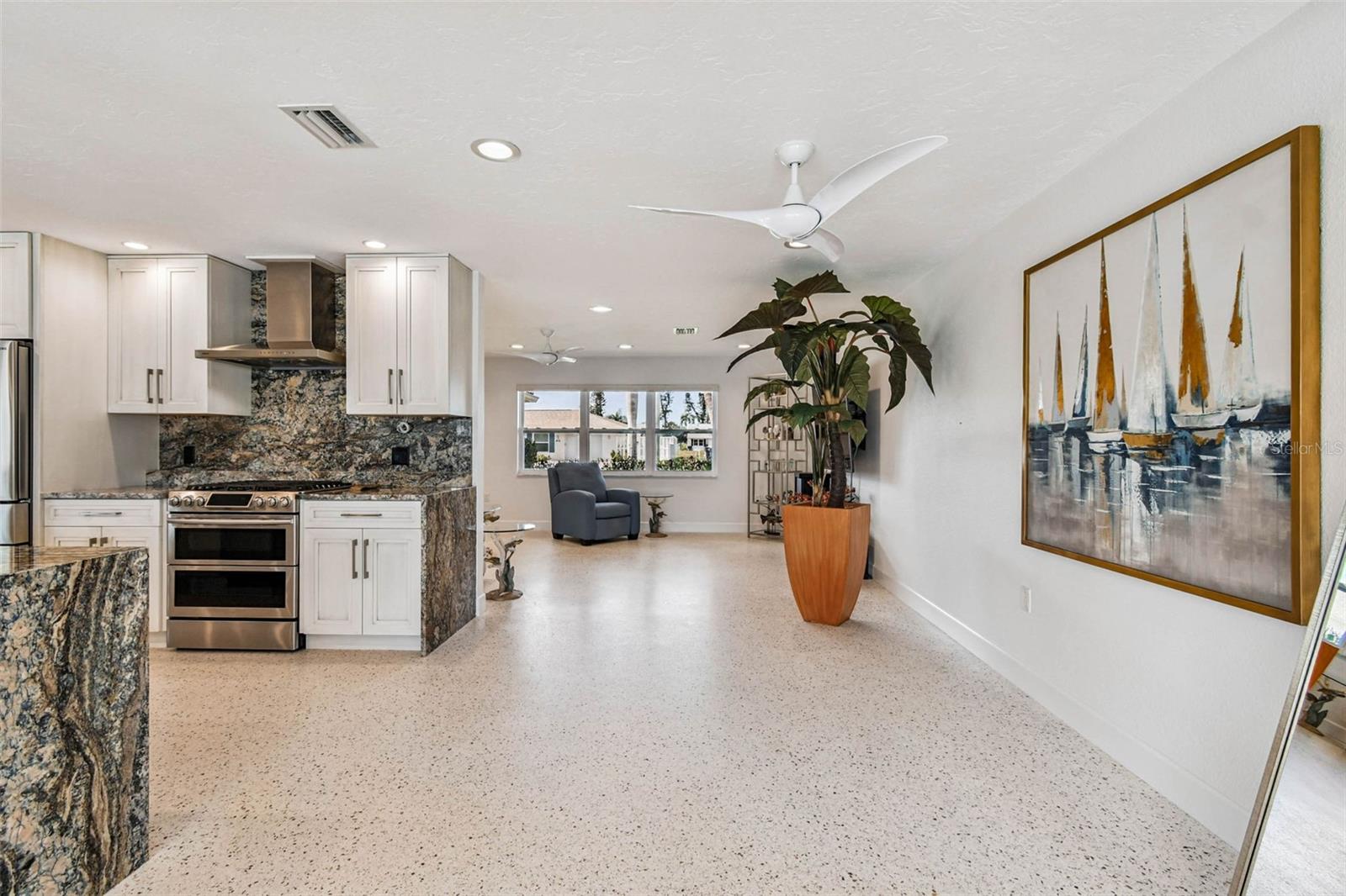 CORAL SHORES - Residential