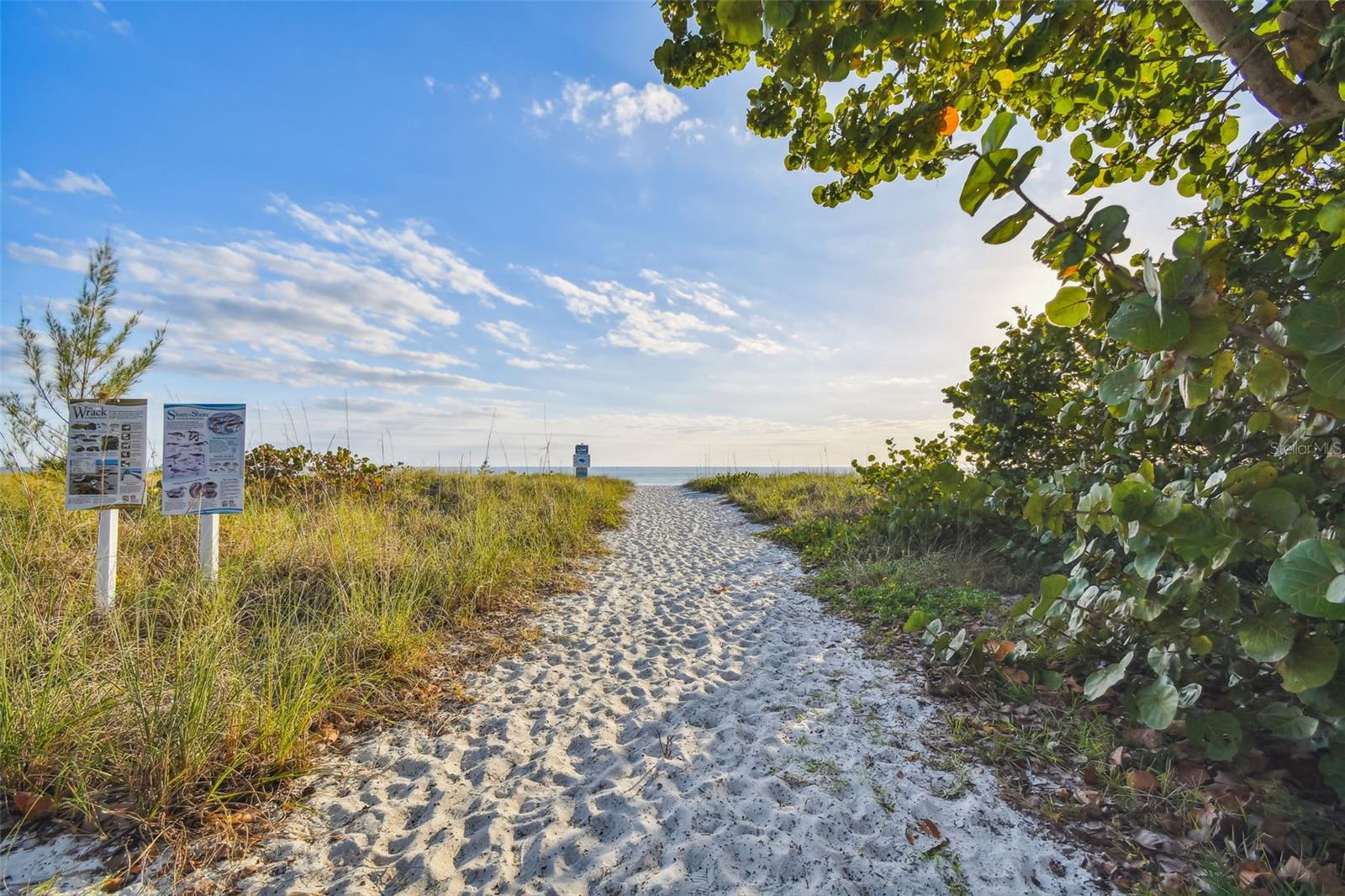 CORAL SHORES - Residential