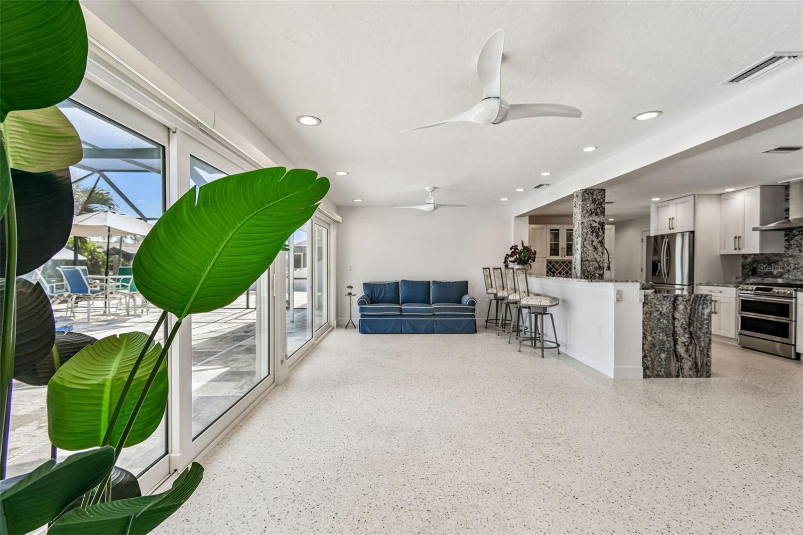 CORAL SHORES - Residential