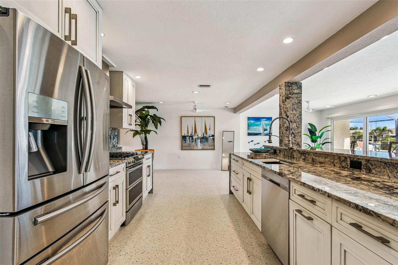 CORAL SHORES - Residential