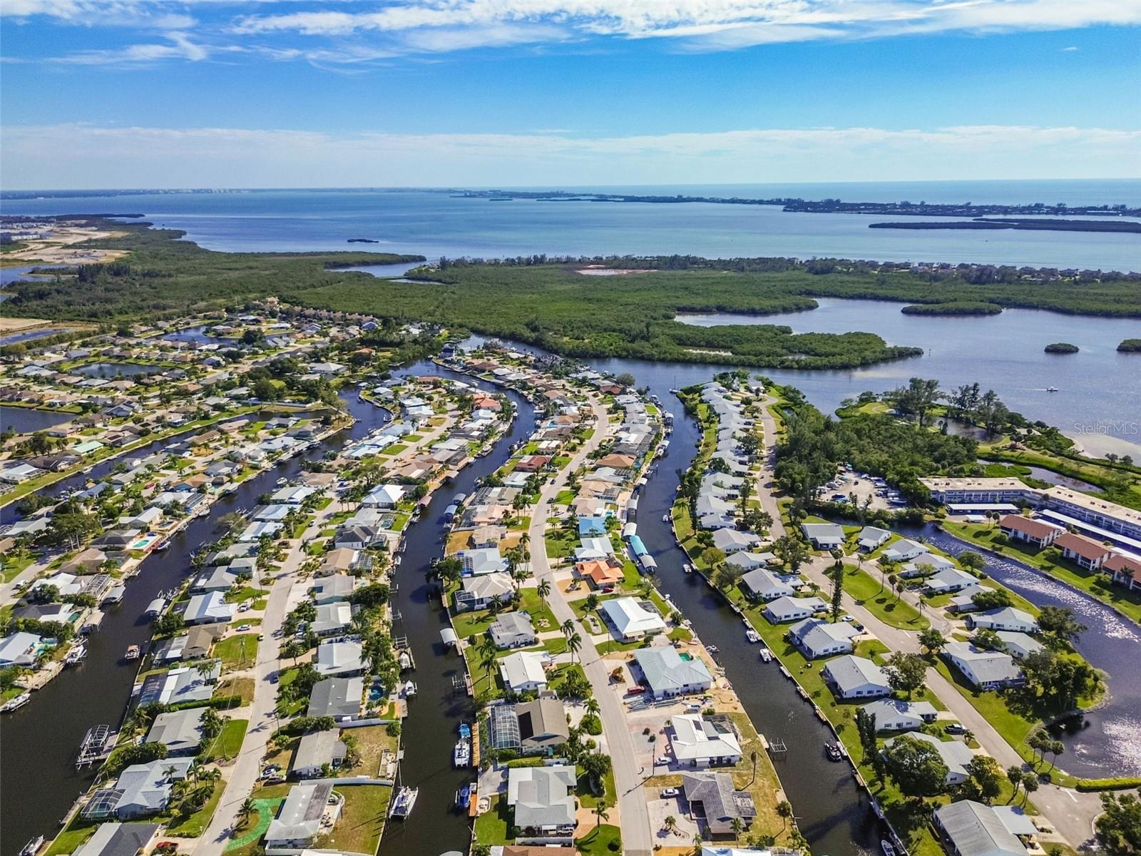 CORAL SHORES - Residential