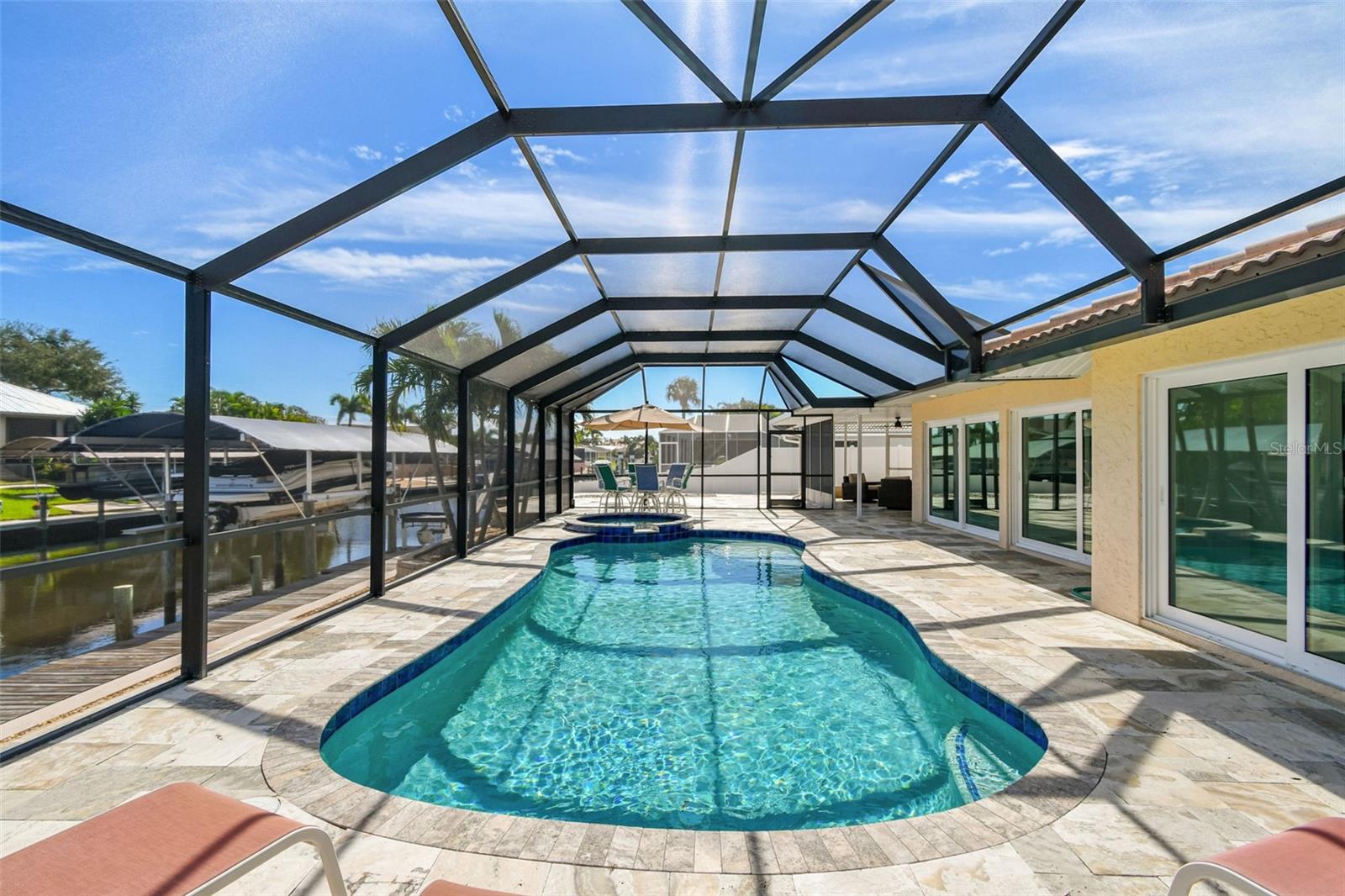 CORAL SHORES - Residential