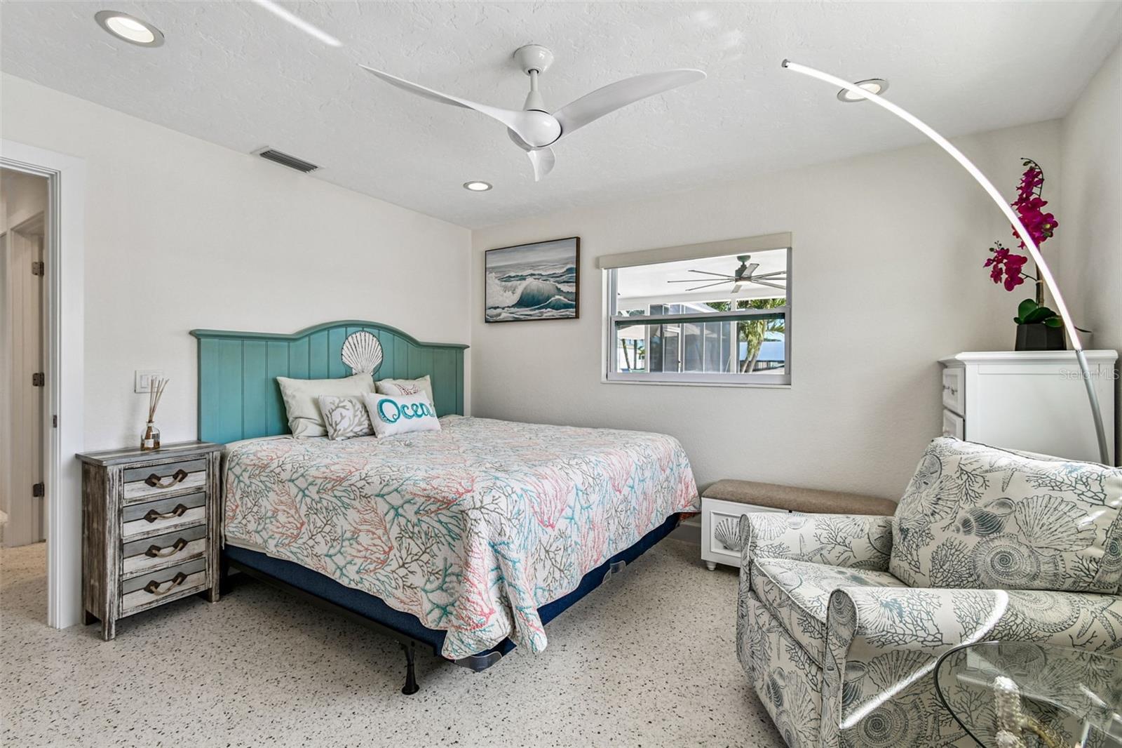 CORAL SHORES - Residential