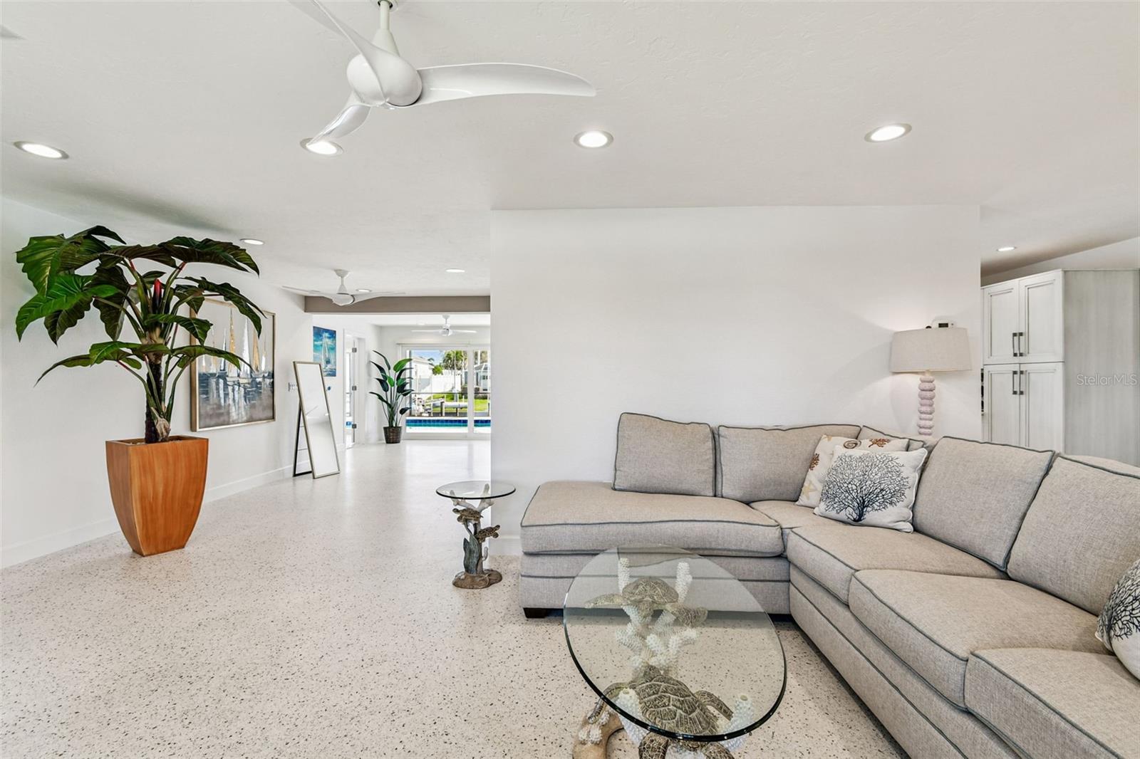 CORAL SHORES - Residential