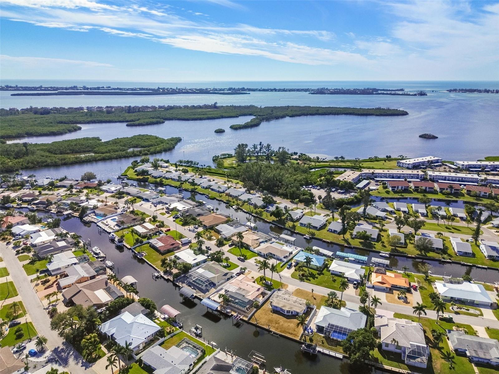 CORAL SHORES - Residential