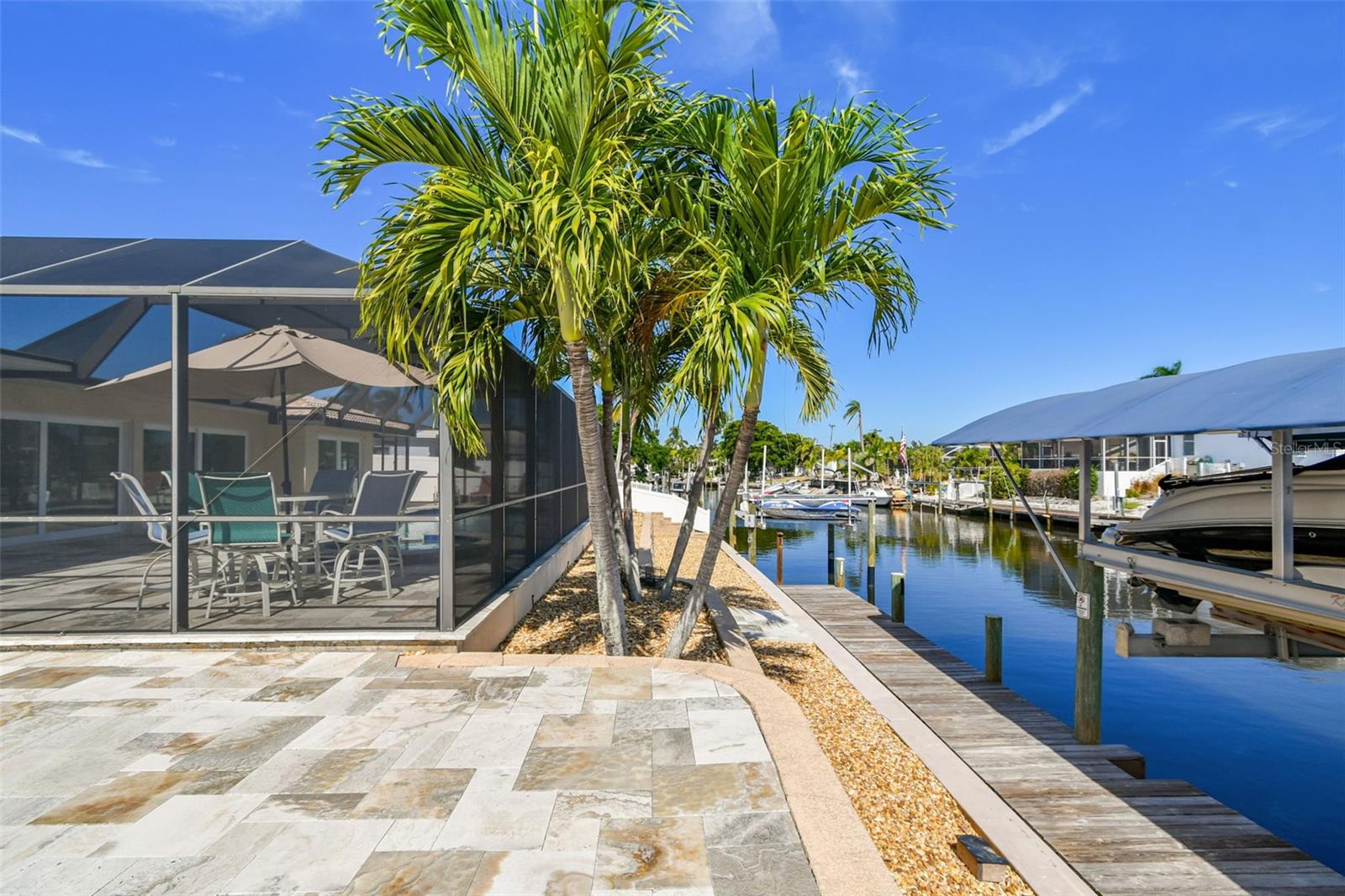 CORAL SHORES - Residential