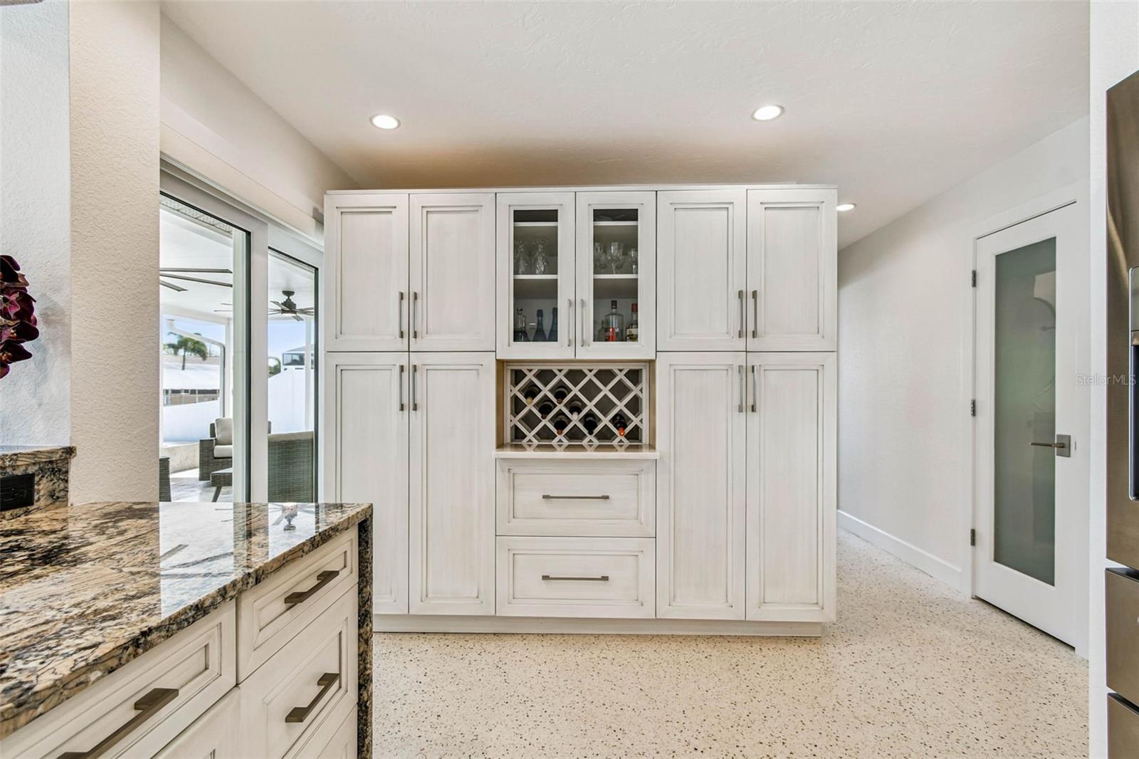 CORAL SHORES - Residential