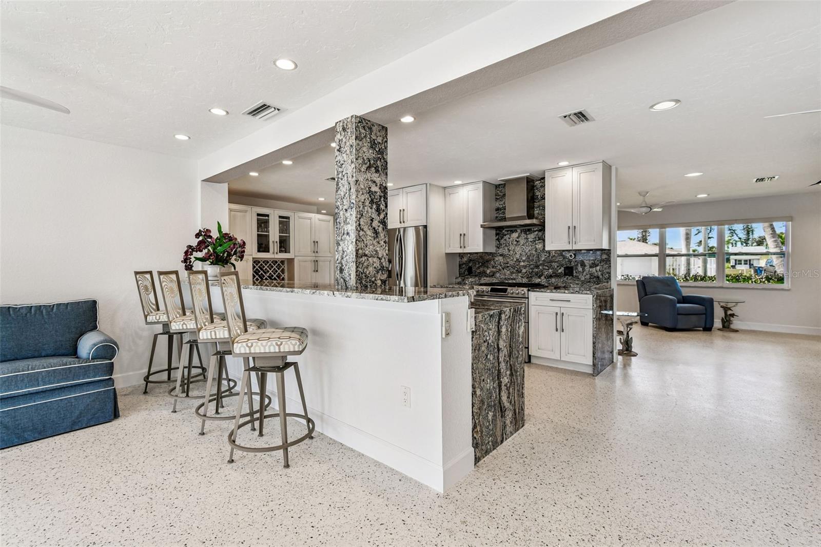 CORAL SHORES - Residential