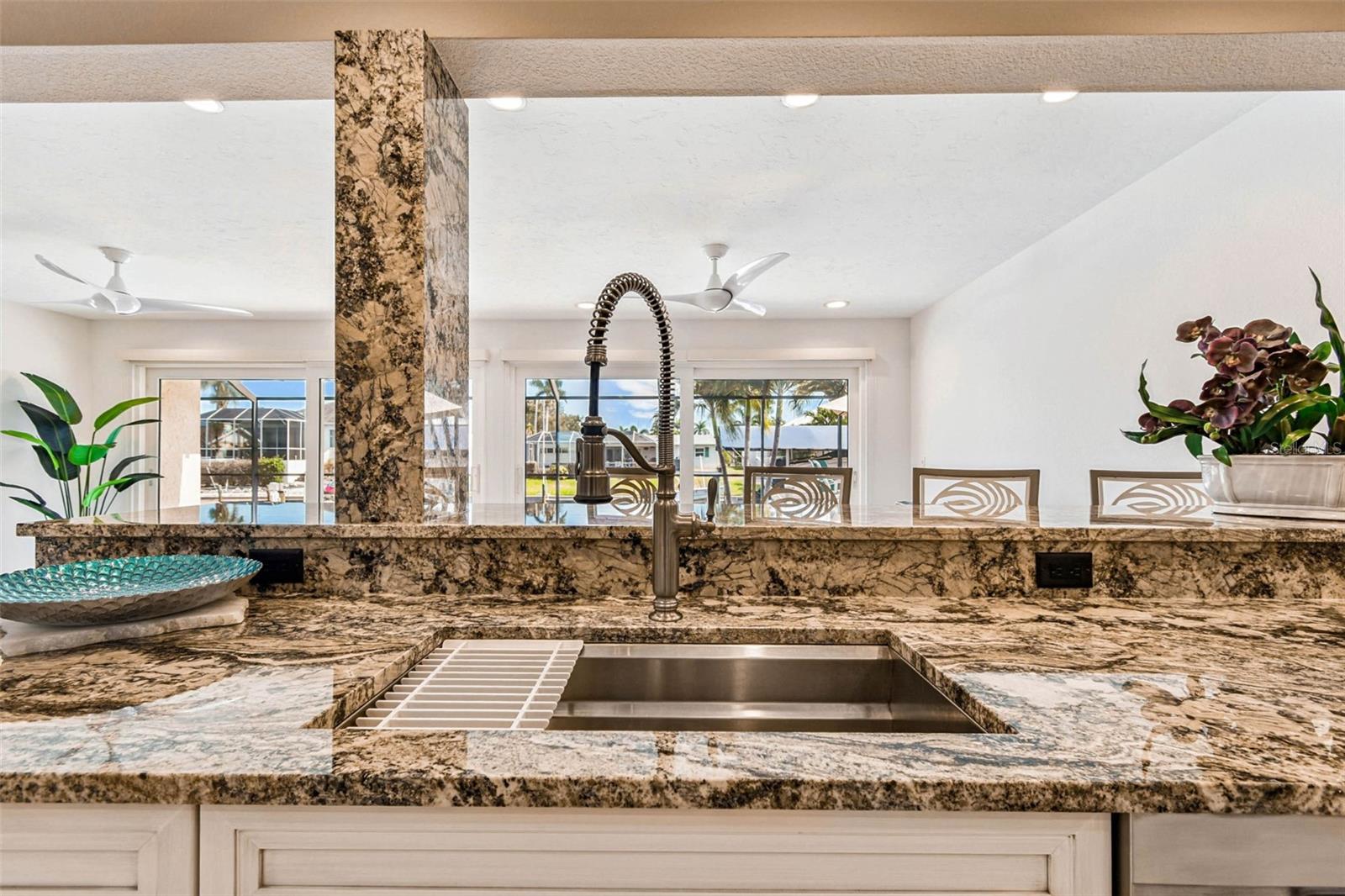 CORAL SHORES - Residential