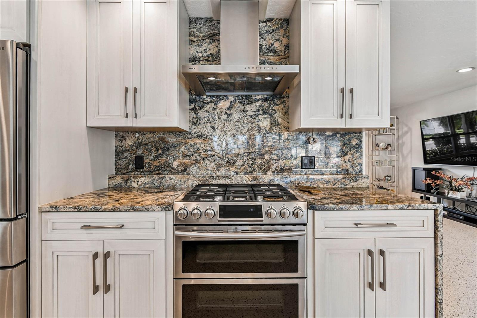 CORAL SHORES - Residential