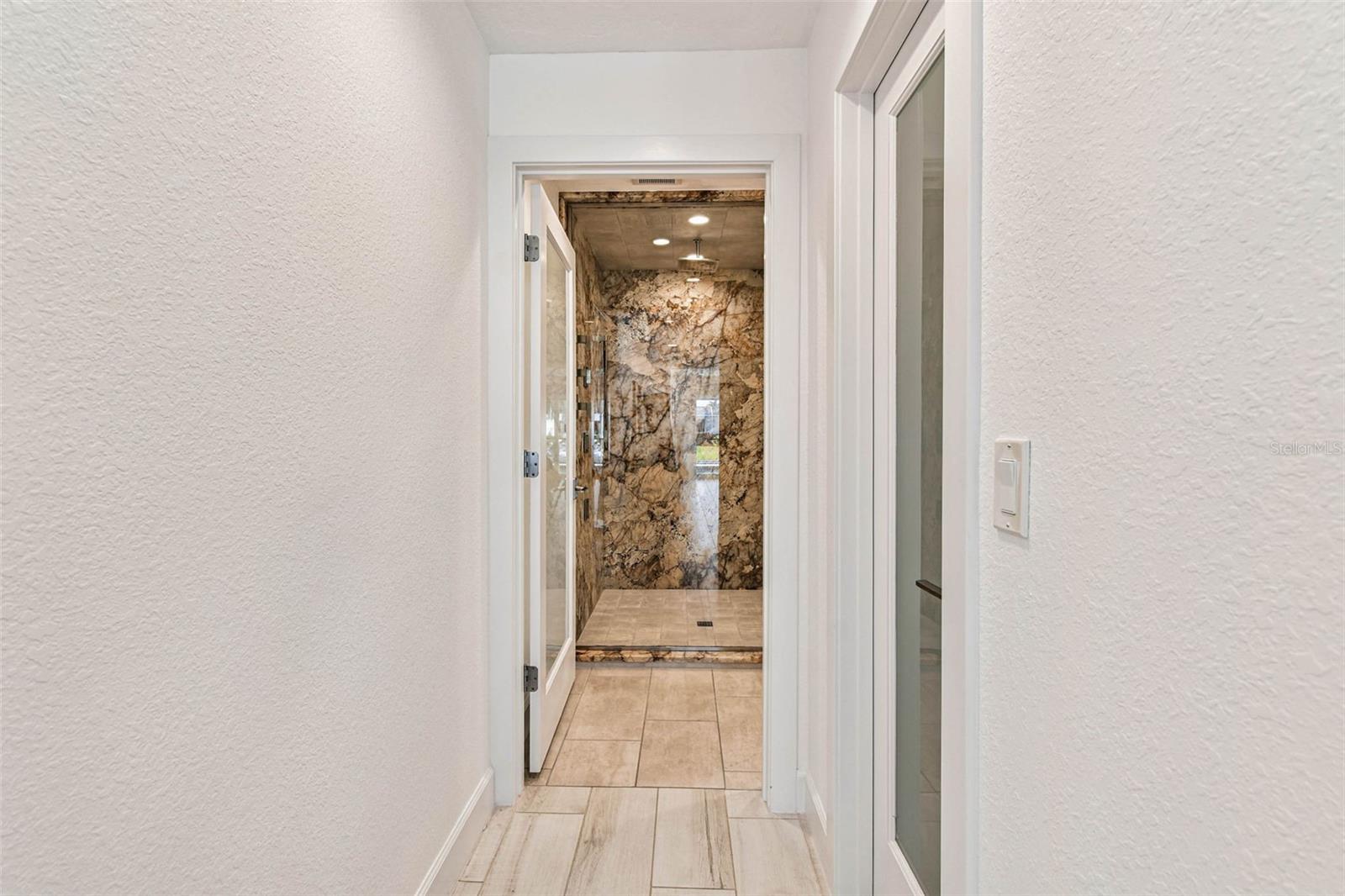 CORAL SHORES - Residential