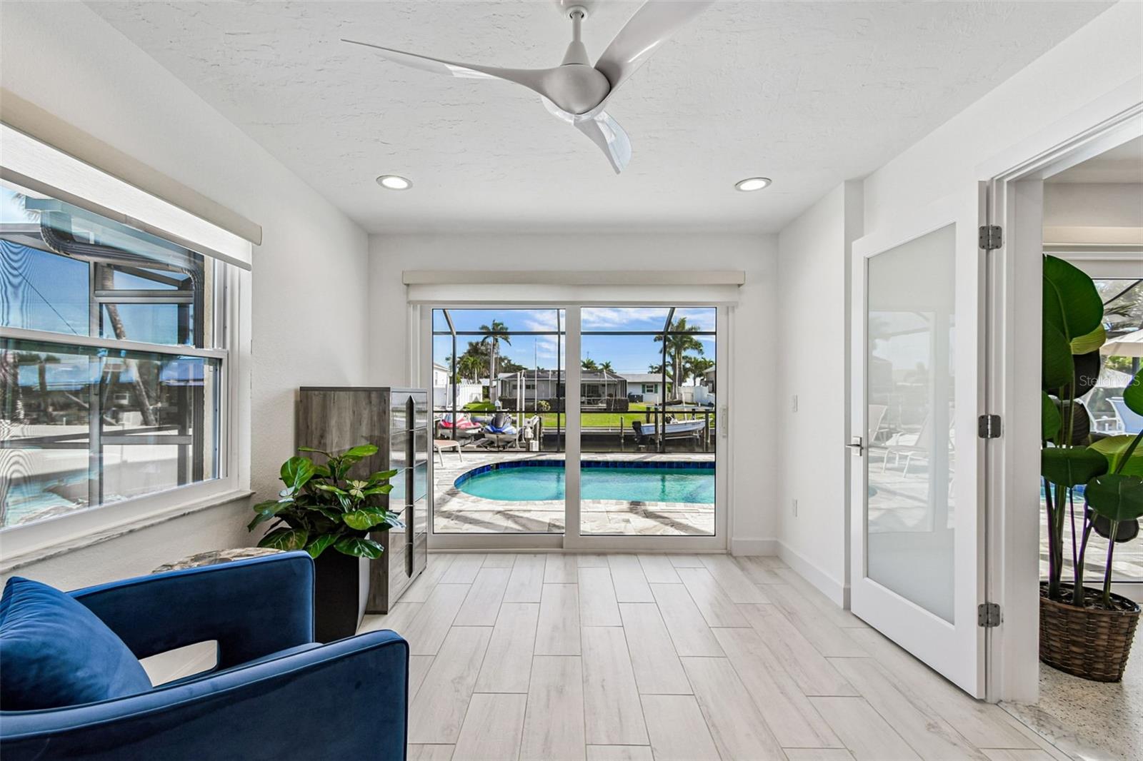 CORAL SHORES - Residential