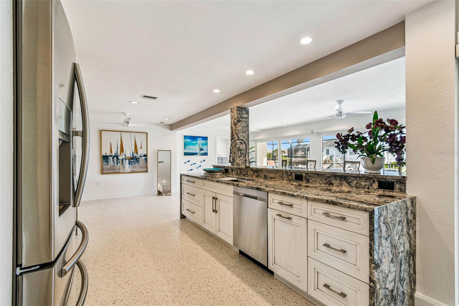 CORAL SHORES - Residential