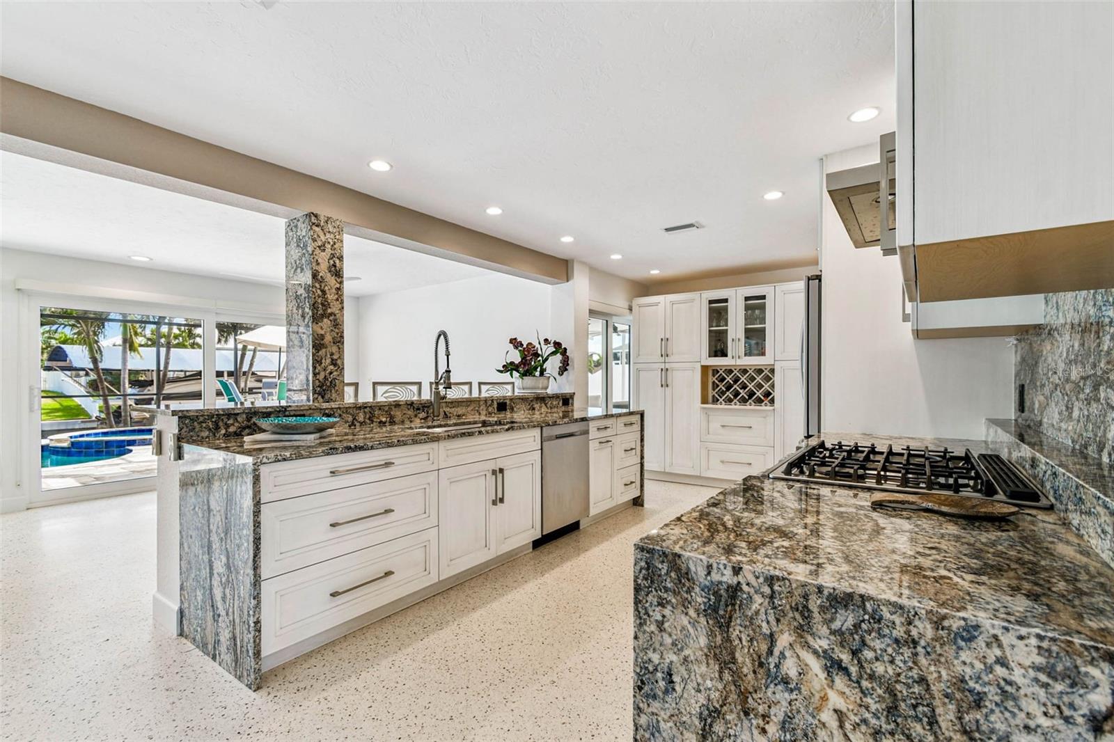 CORAL SHORES - Residential