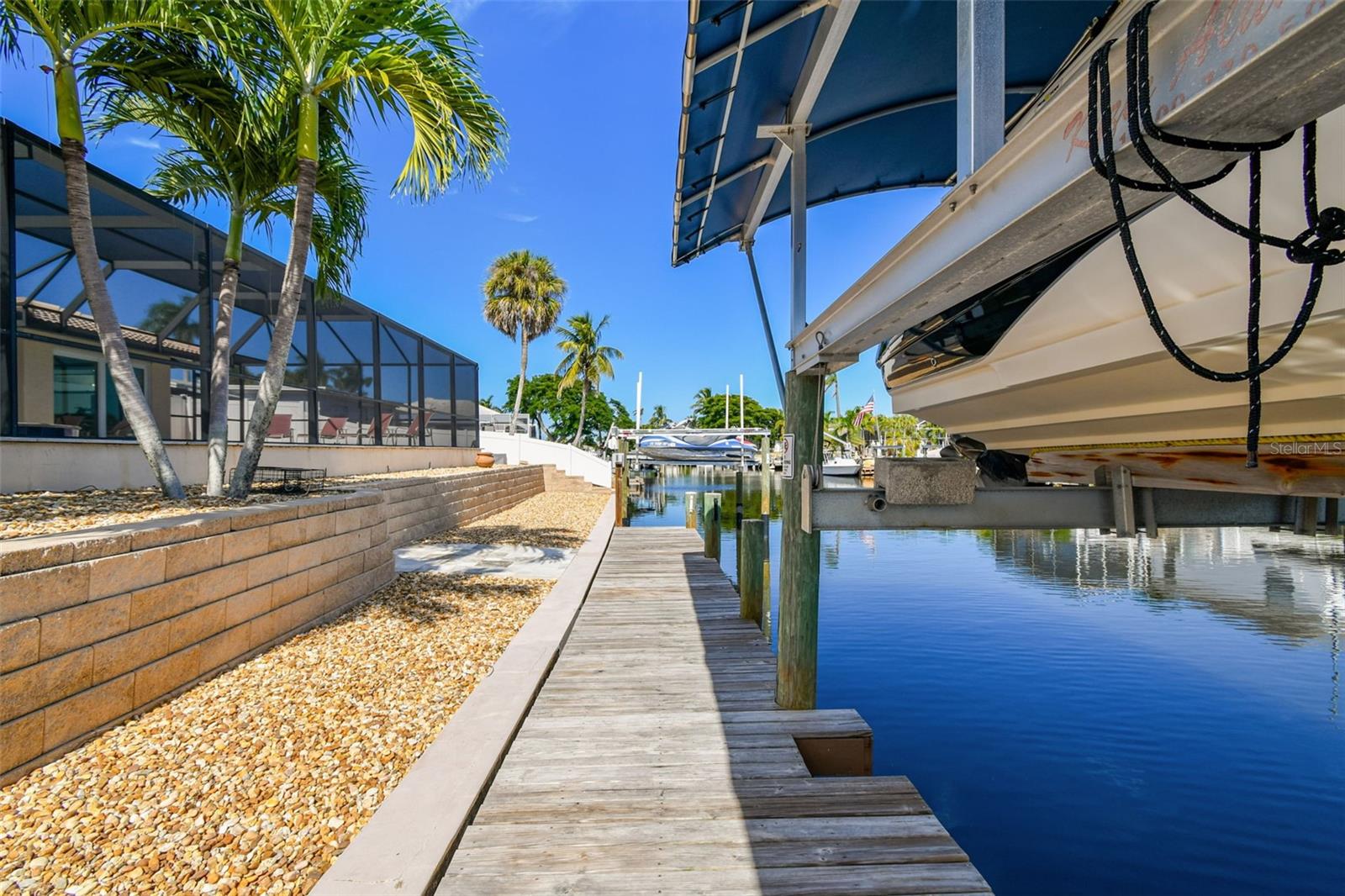 CORAL SHORES - Residential