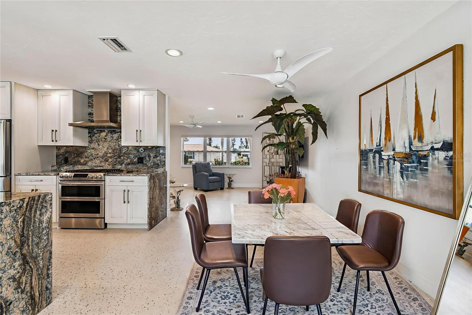 CORAL SHORES - Residential