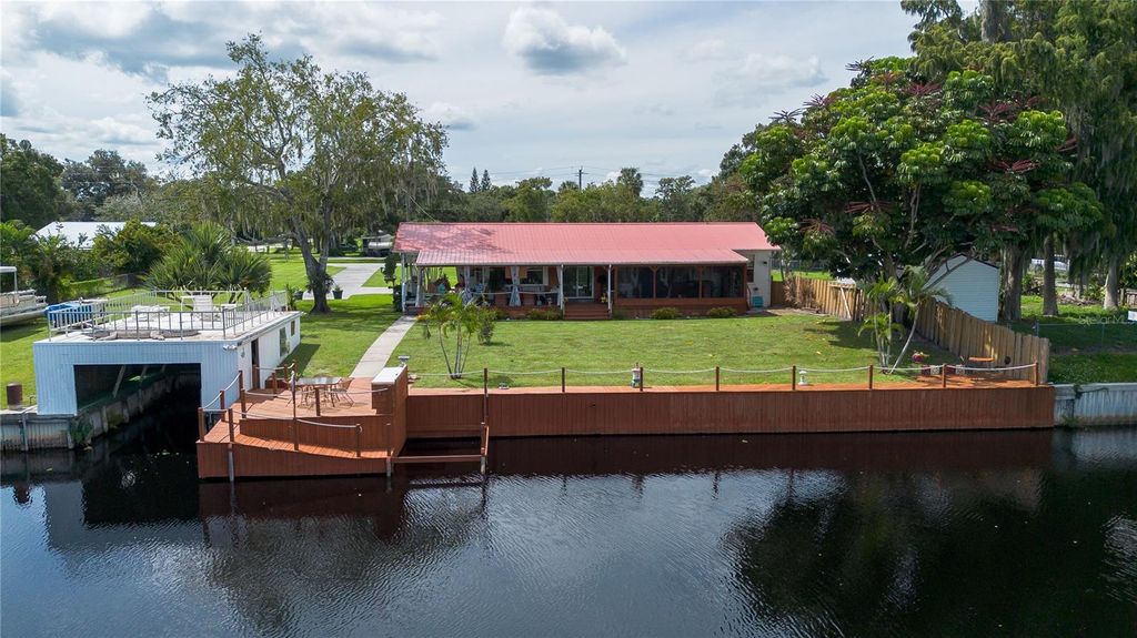 Photo of 601 SE 6th Avenue, Okeechobee, FL 34974 (MLS # OK225608)