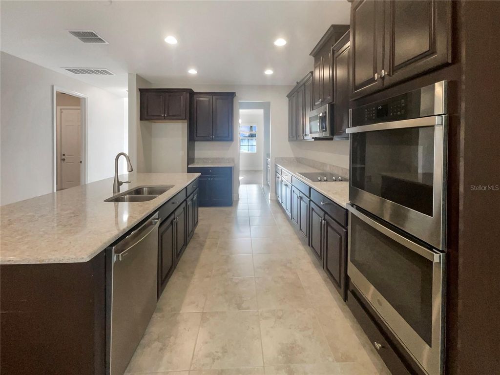 Photo of 16136 Monterey Greens Circle, Tampa, FL 33647 (MLS # O6364096)