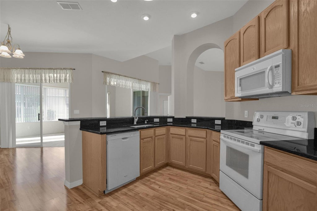 Photo of 17648 SE 119th Avenue Road, Summerfield, FL 34491 (MLS # G5119230)