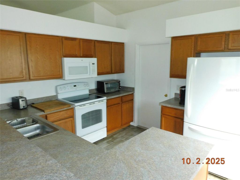 Photo of 2542 Camphorwood Circle, Kissimmee, FL 34744 (MLS # S5136753)