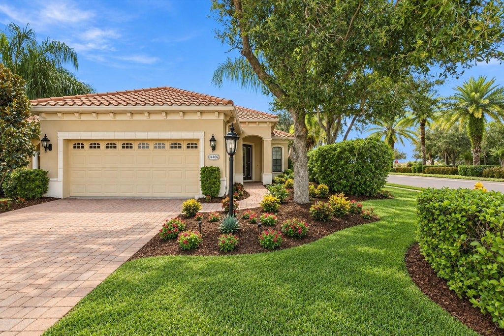 Photo of 14406 Whitemoss Terrace, Lakewood Ranch, FL 34202 (MLS # A4706080)