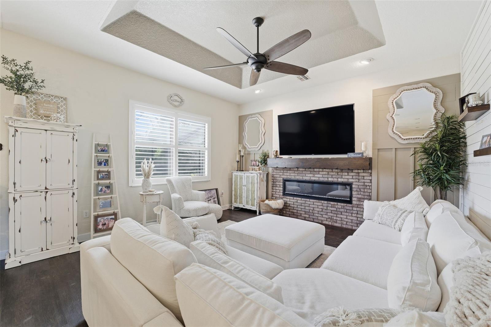 PLANTATION ESTATES - Residential