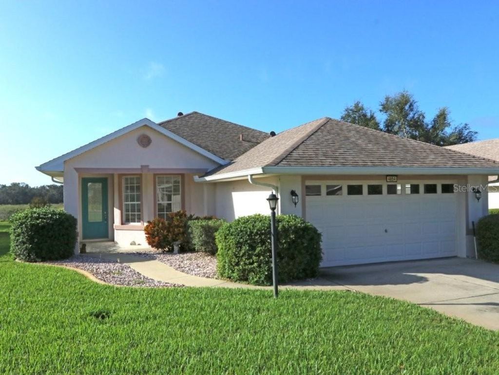 Photo of 4854 Glen Coe Street, Leesburg, FL 34748 (MLS # G5103094)