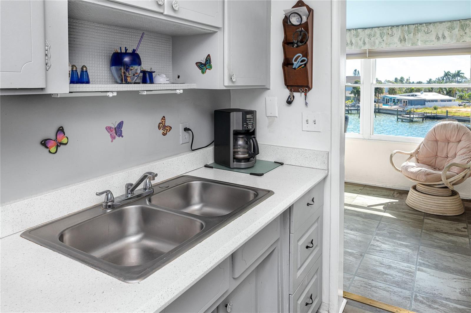 SHORE PLAZA BLDG - Residential