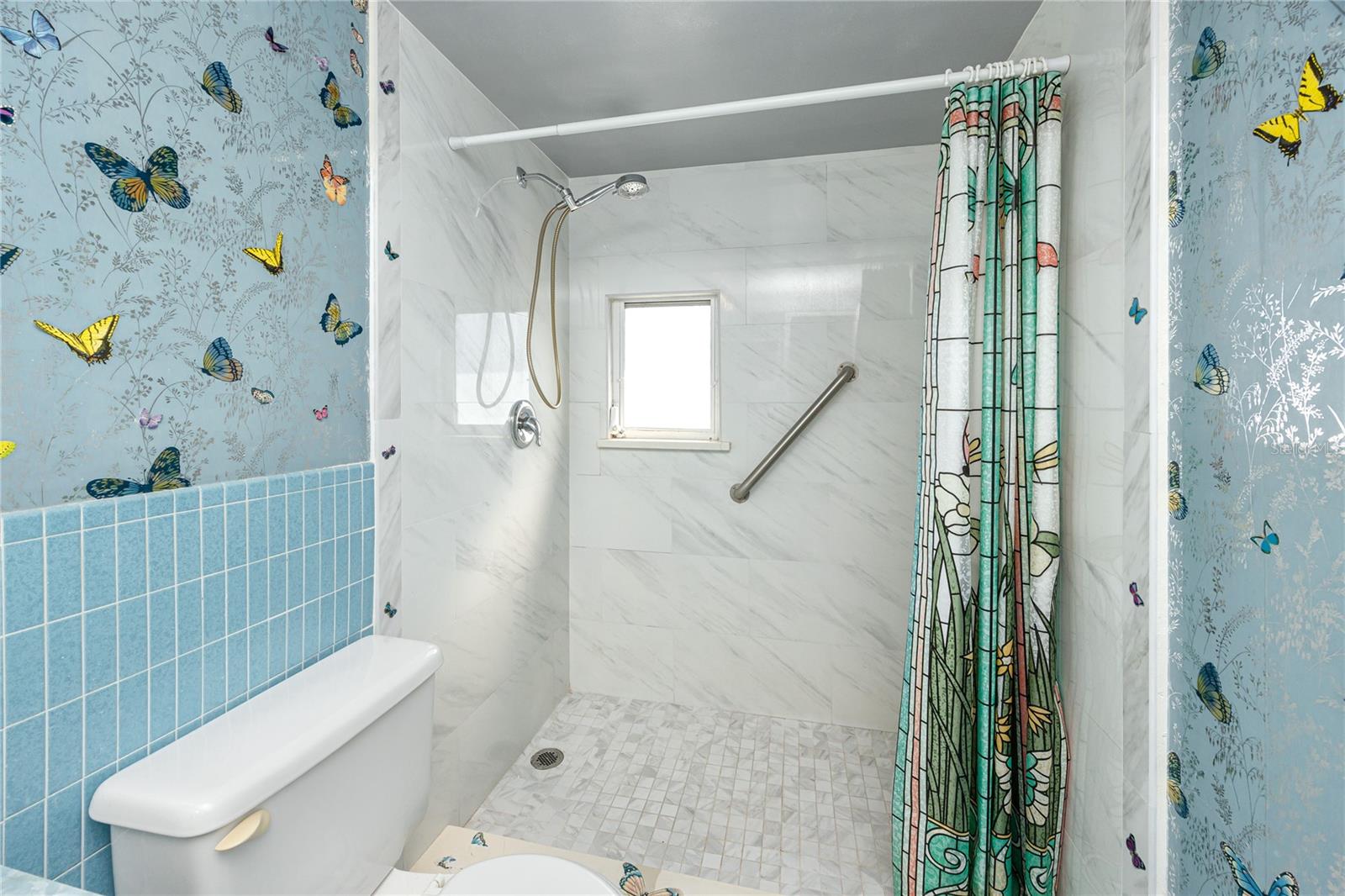 SHORE PLAZA BLDG - Residential