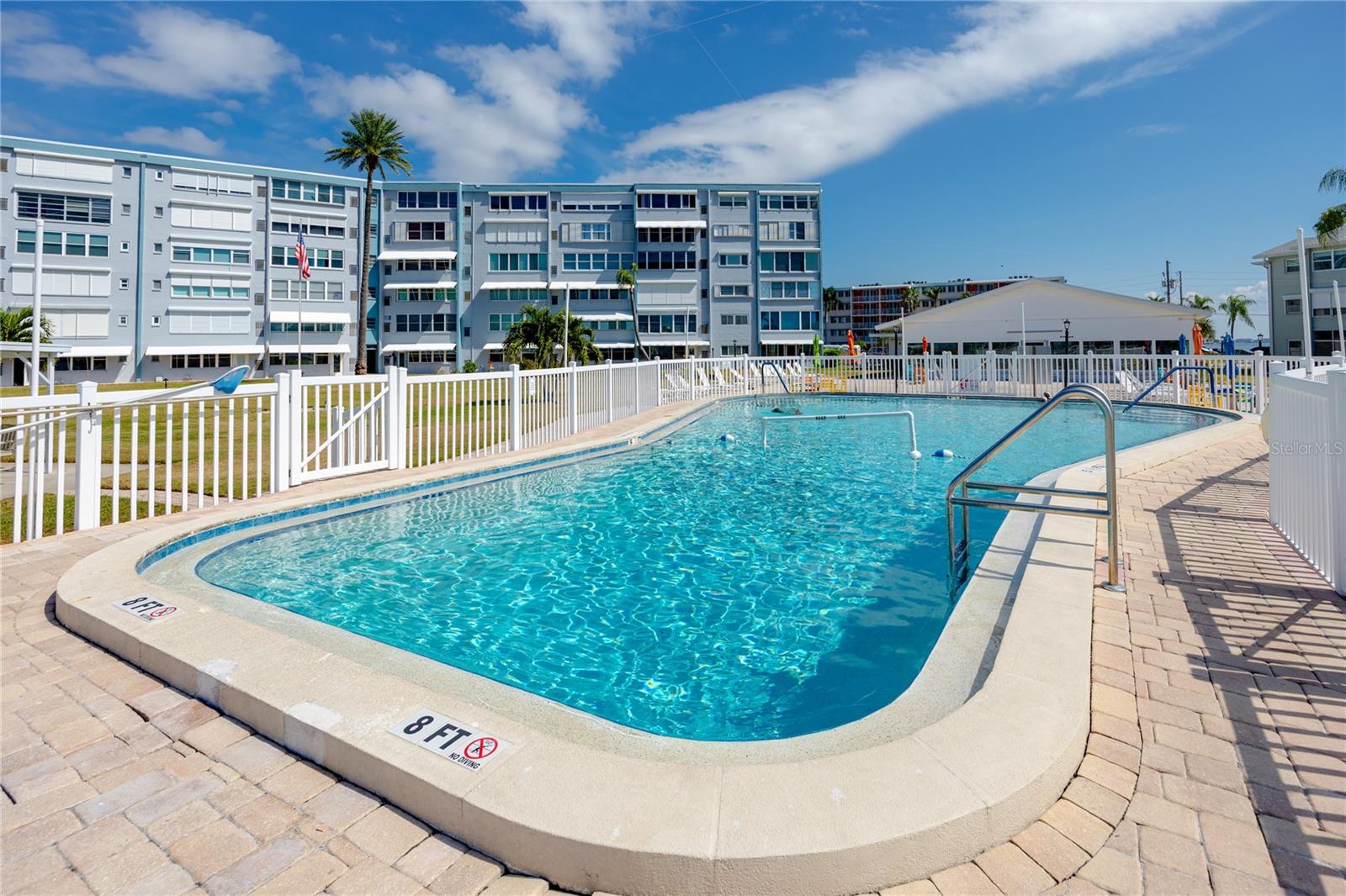 SHORE PLAZA BLDG - Residential