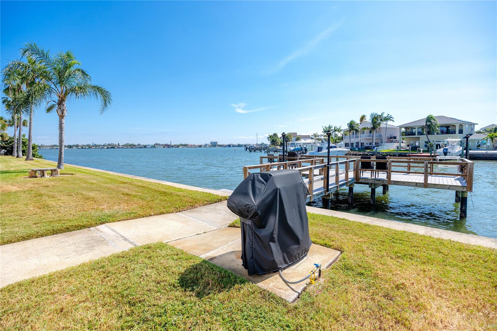 SHORE PLAZA BLDG - Residential