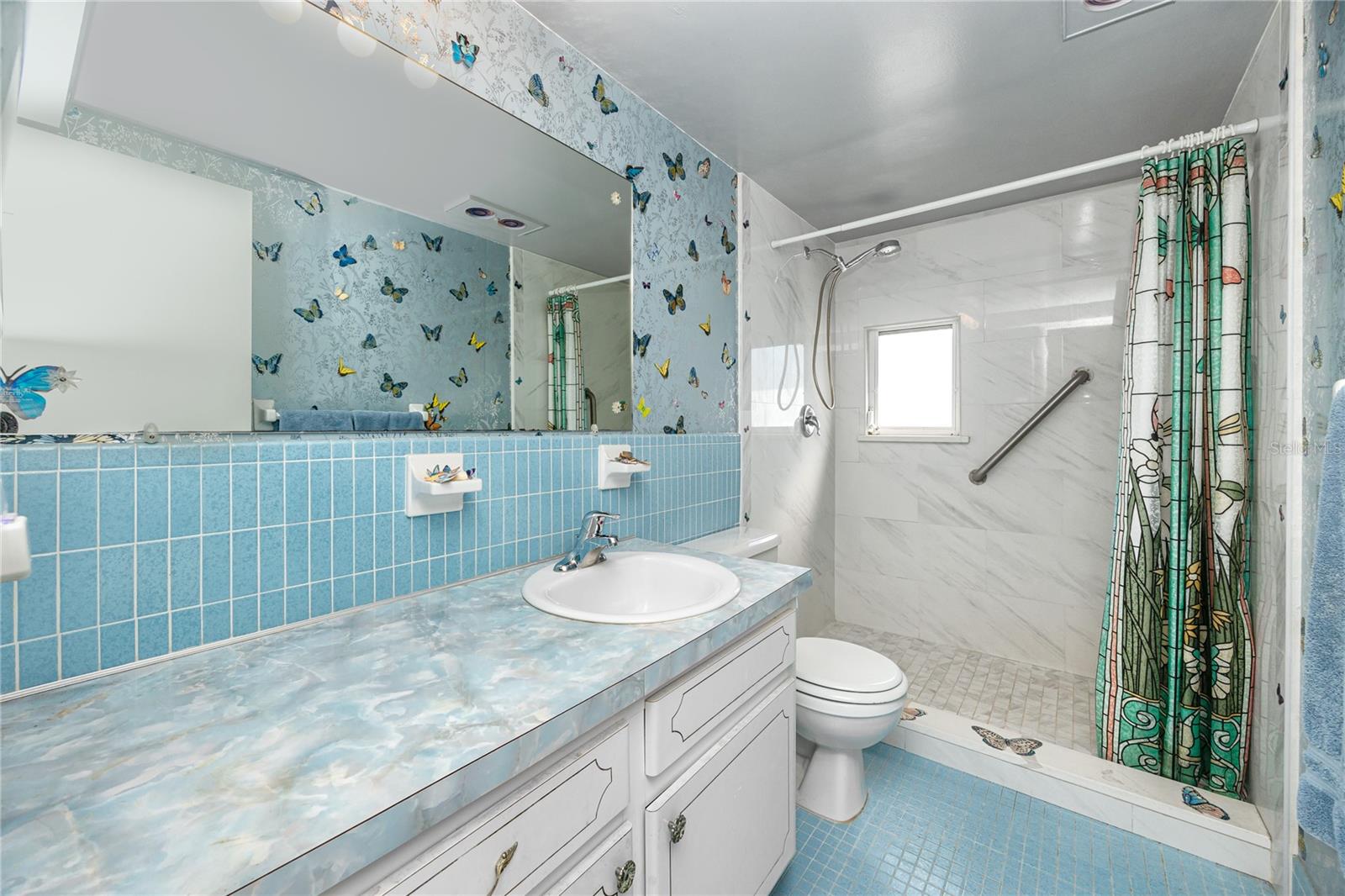 SHORE PLAZA BLDG - Residential