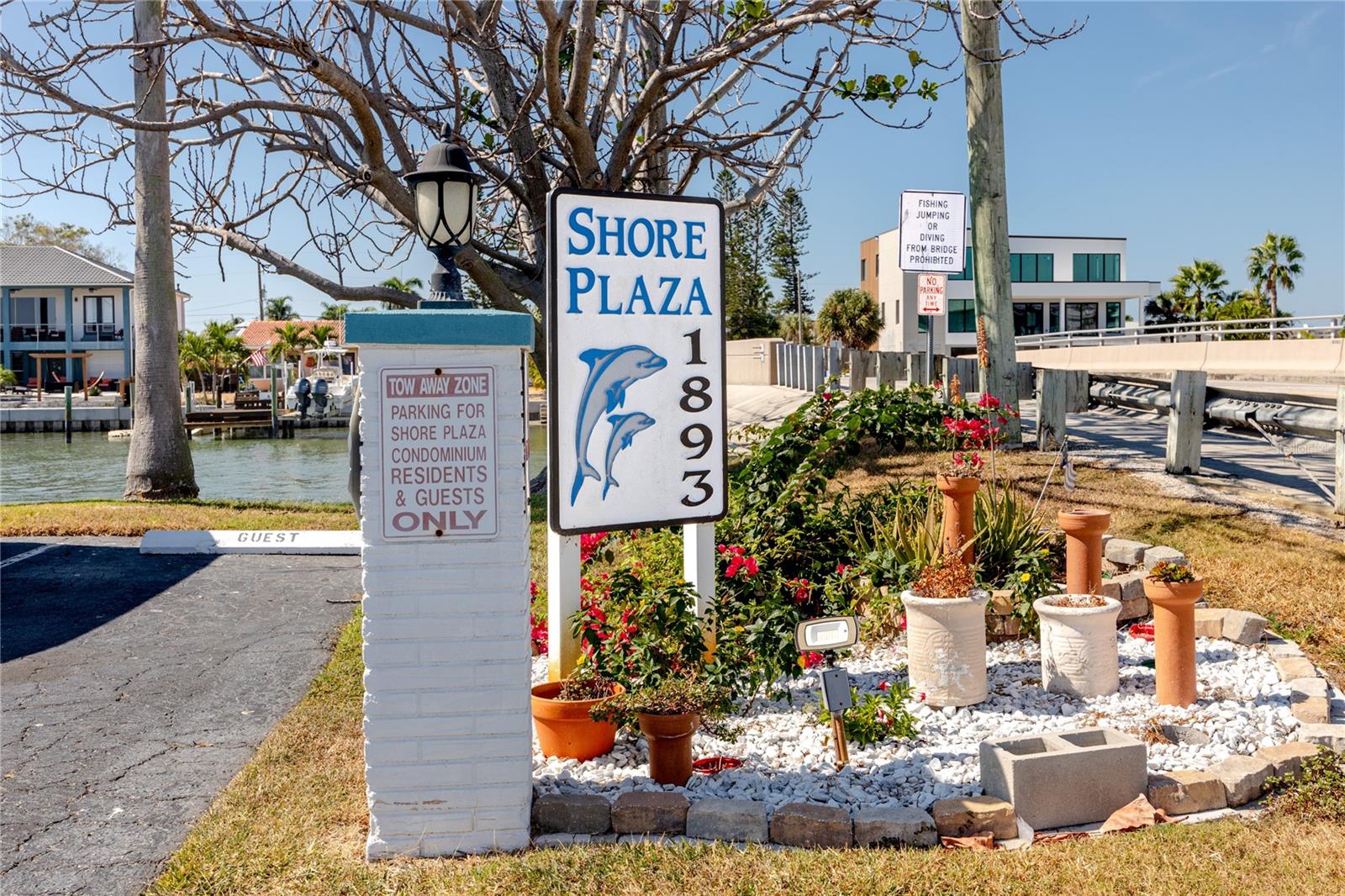 SHORE PLAZA BLDG - Residential