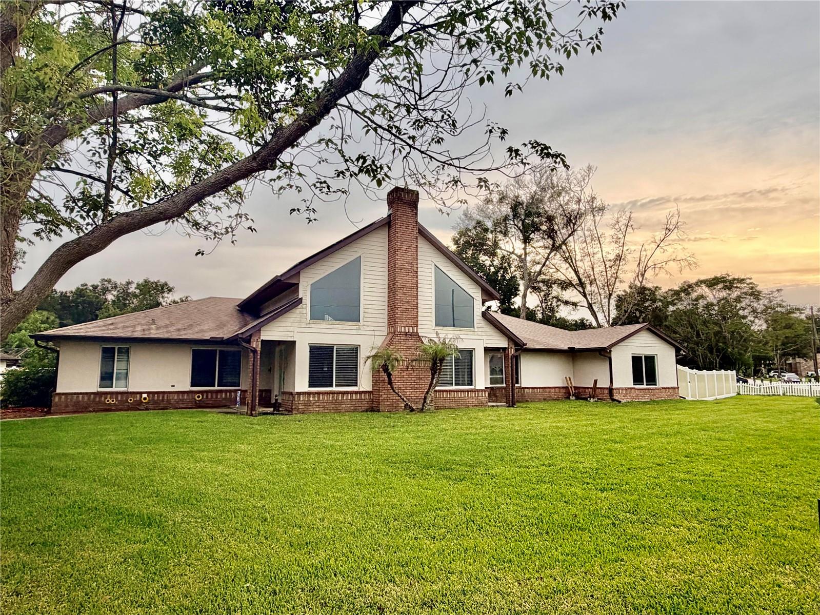 212 PLEASANT STREET