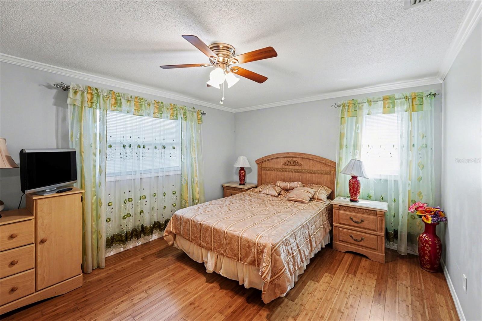 BELLEAIR PARK ESTATES - Residential