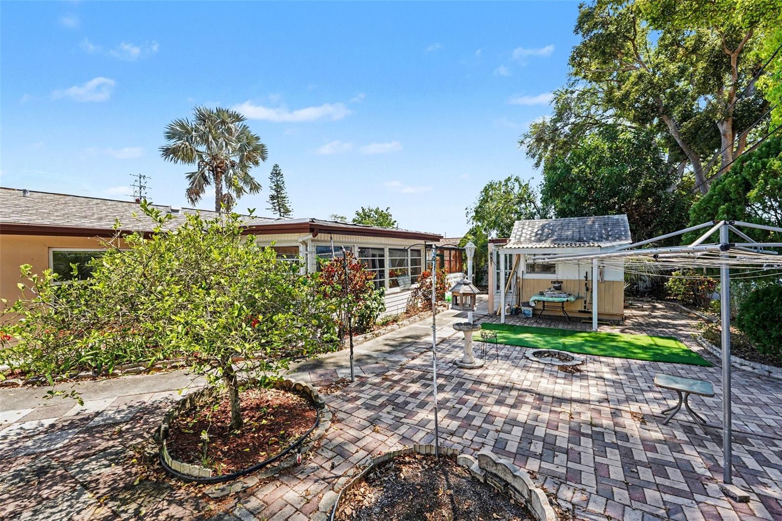 BELLEAIR PARK ESTATES - Residential