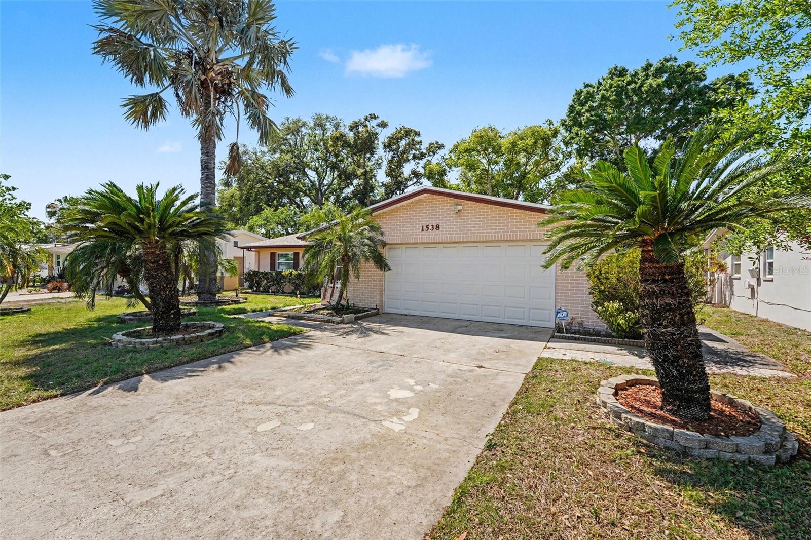 BELLEAIR PARK ESTATES - Residential