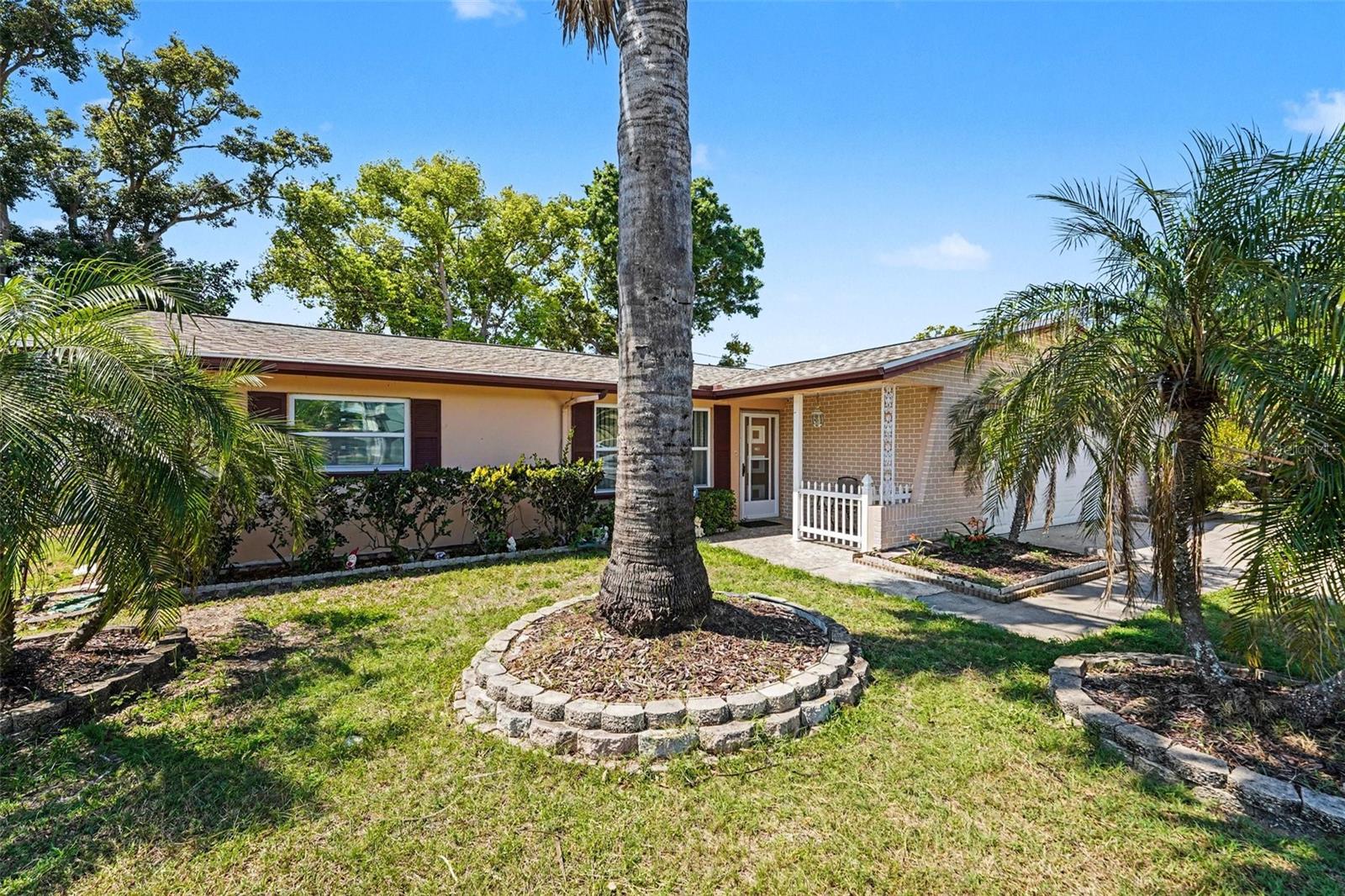 BELLEAIR PARK ESTATES - Residential