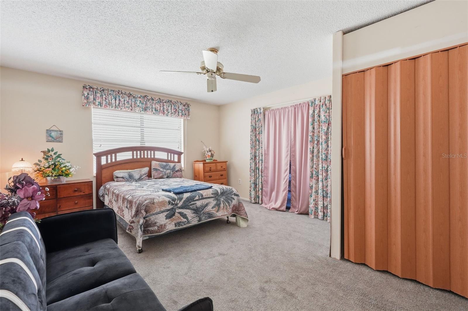 RIVER PKWY SUB - Residential