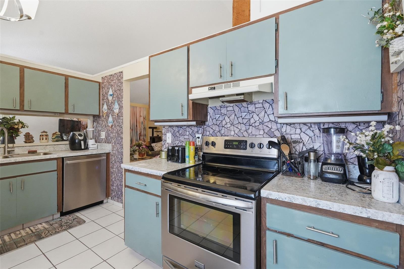 RIVER PKWY SUB - Residential