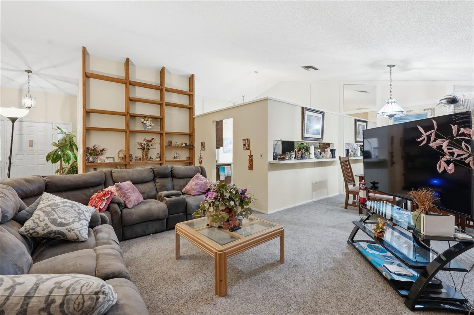 RIVER PKWY SUB - Residential