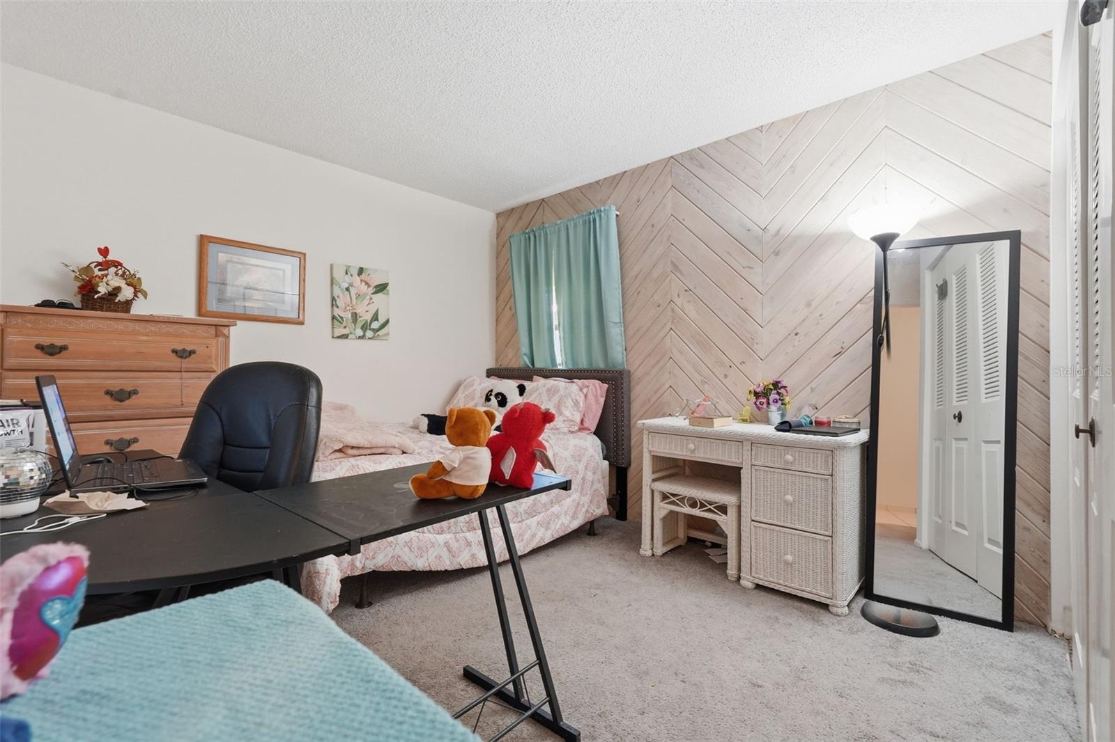 RIVER PKWY SUB - Residential