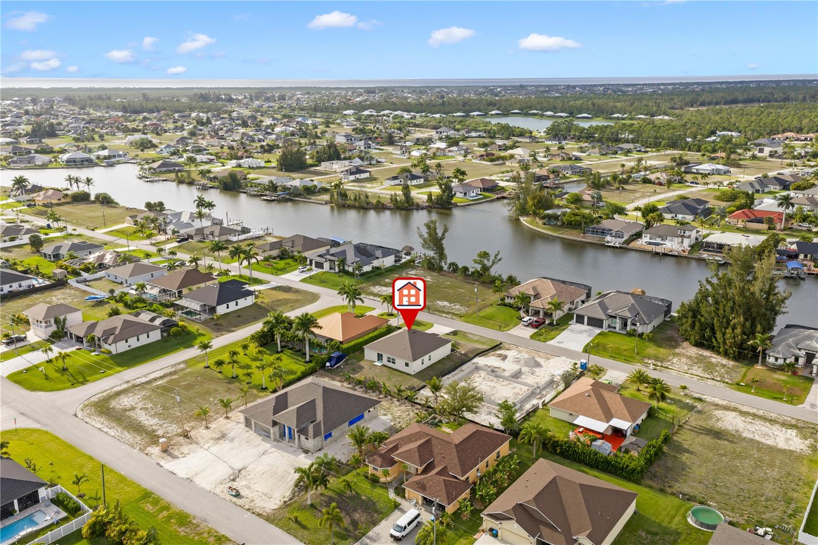 CAPE CORAL - Residential