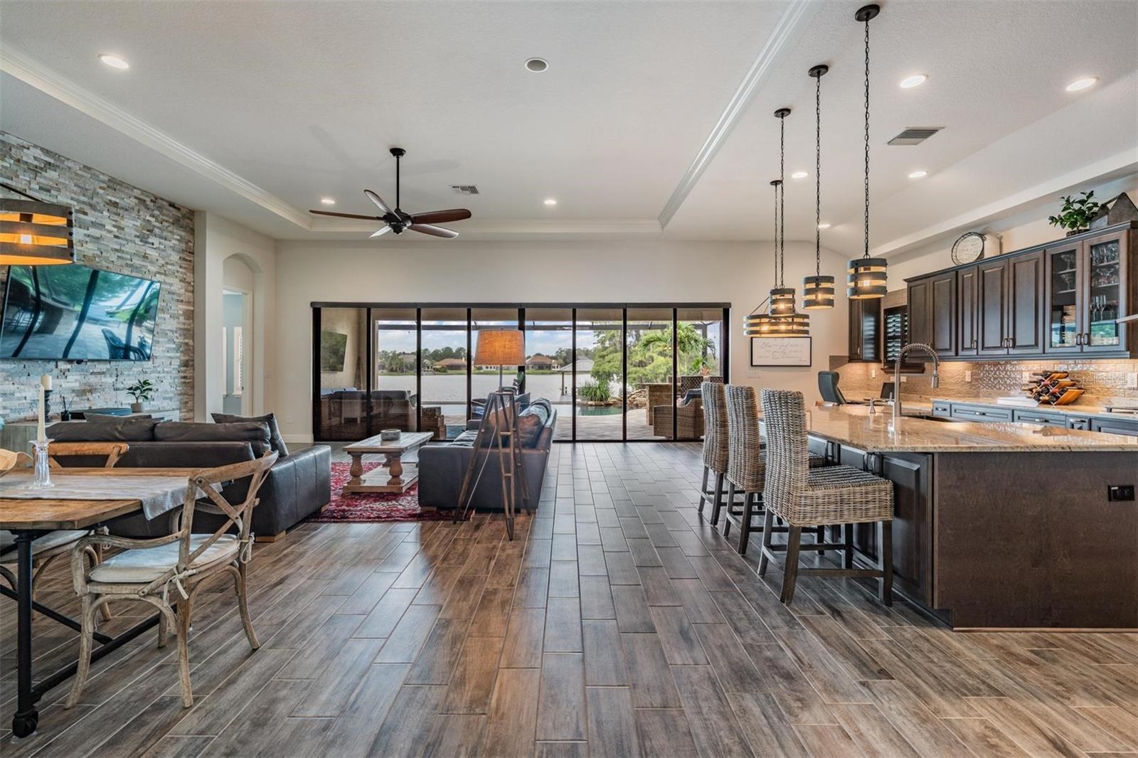 PRISTINE LAKE PRESERVE - Residential