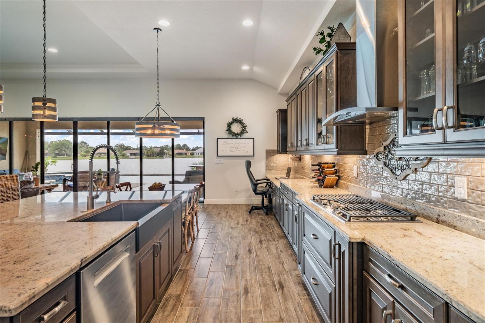 PRISTINE LAKE PRESERVE - Residential