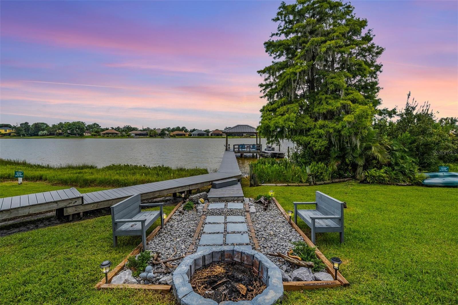 PRISTINE LAKE PRESERVE - Residential