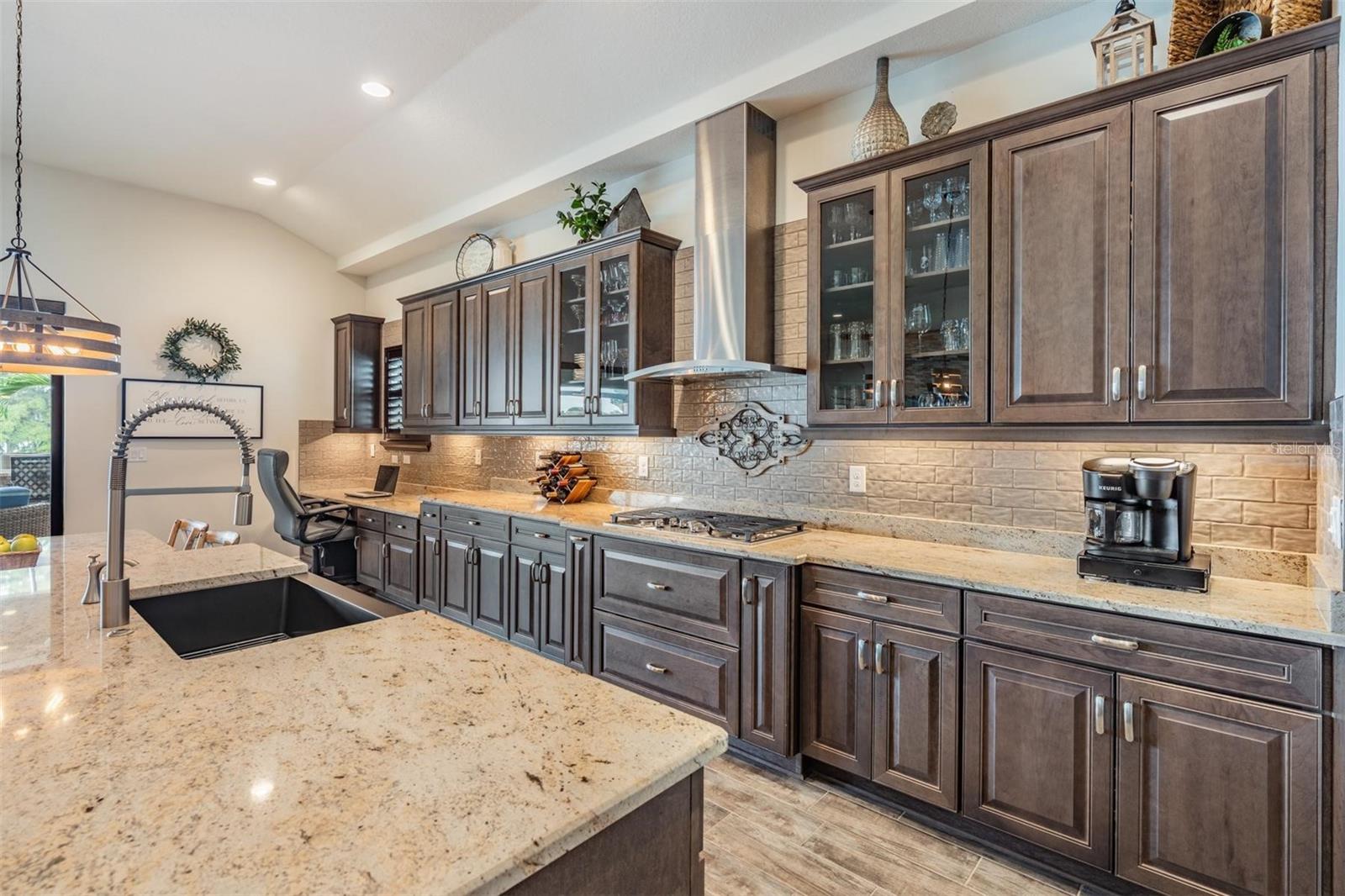 PRISTINE LAKE PRESERVE - Residential