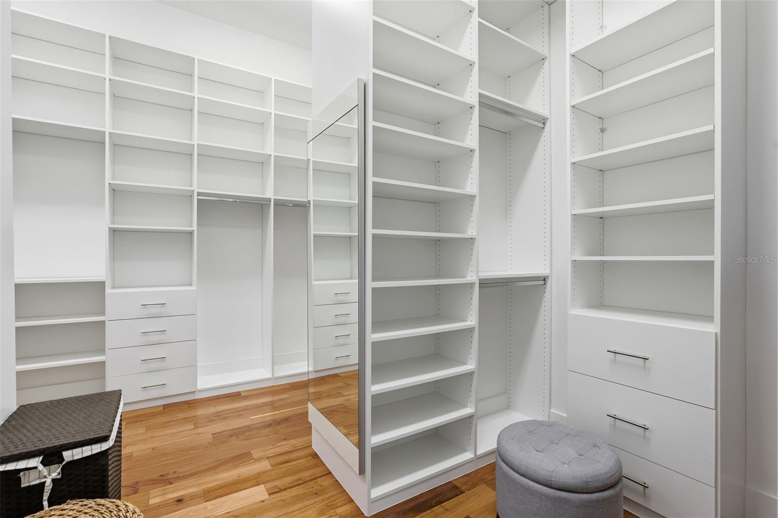 KEENES POINTE - Residential