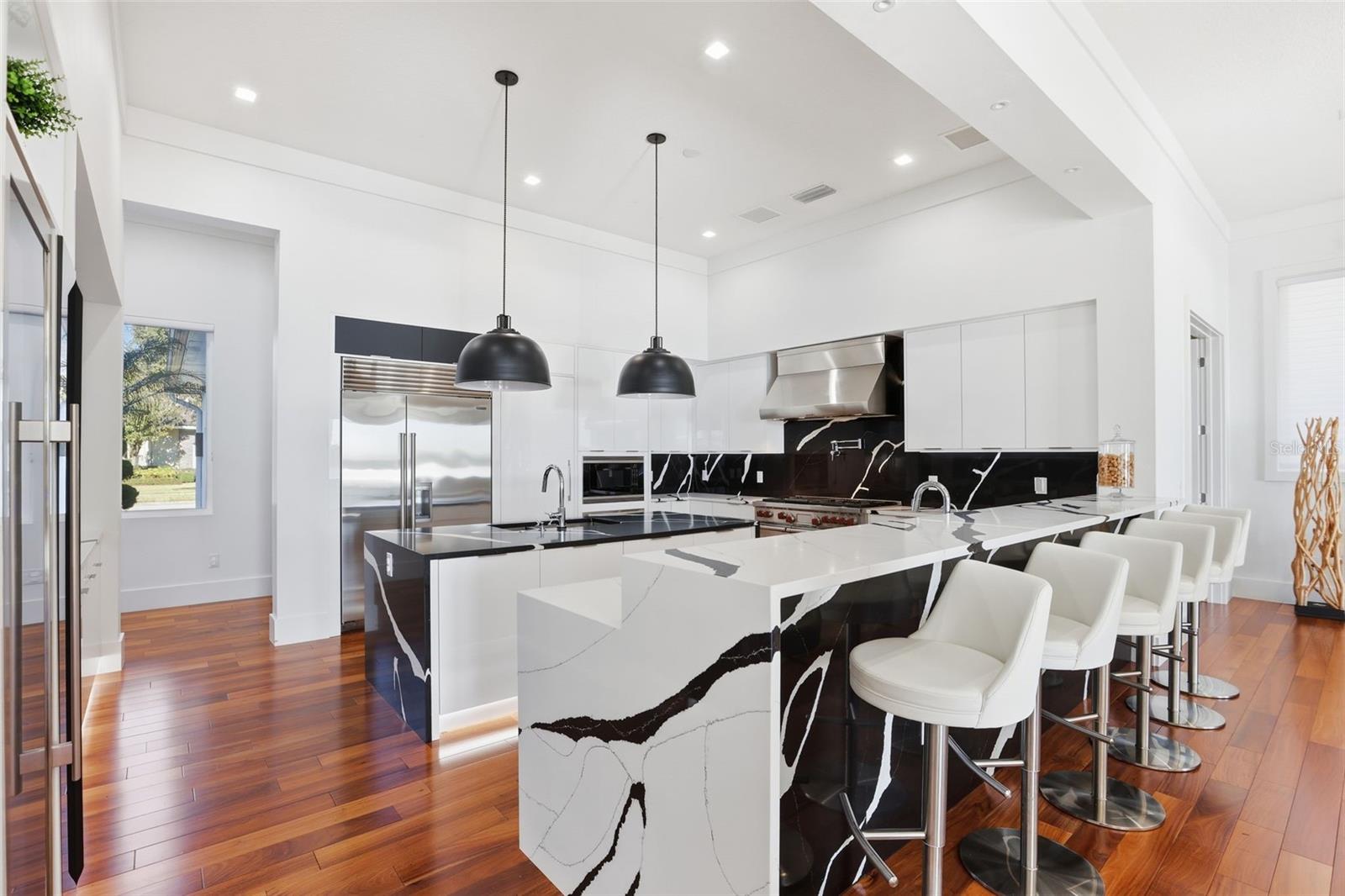 KEENES POINTE - Residential